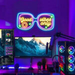 Glasses Neon Sign 3